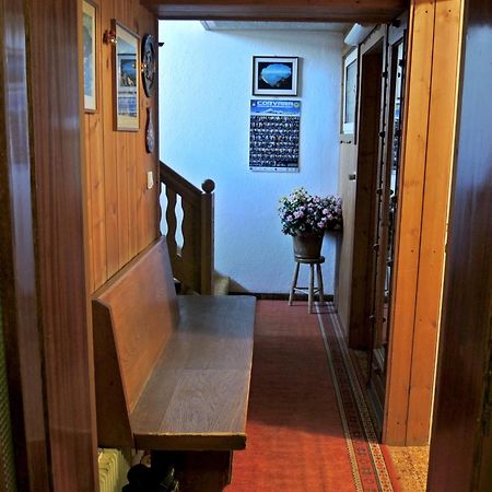 Garni Gabrieli Bed & Breakfast Corvara In Badia Bilik gambar