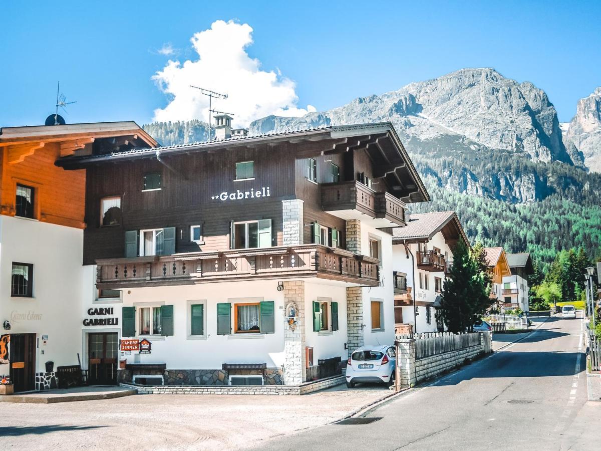 Garni Gabrieli Bed & Breakfast Corvara In Badia Luaran gambar