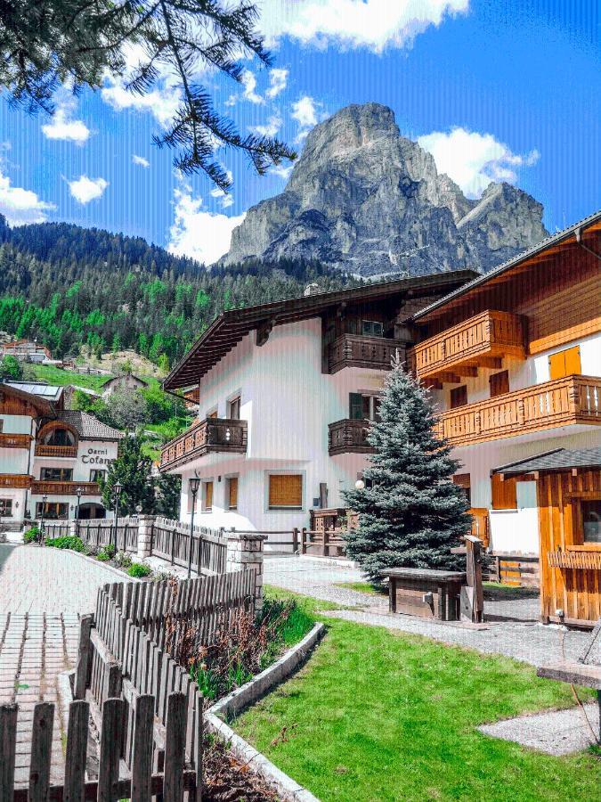 Garni Gabrieli Bed & Breakfast Corvara In Badia Luaran gambar