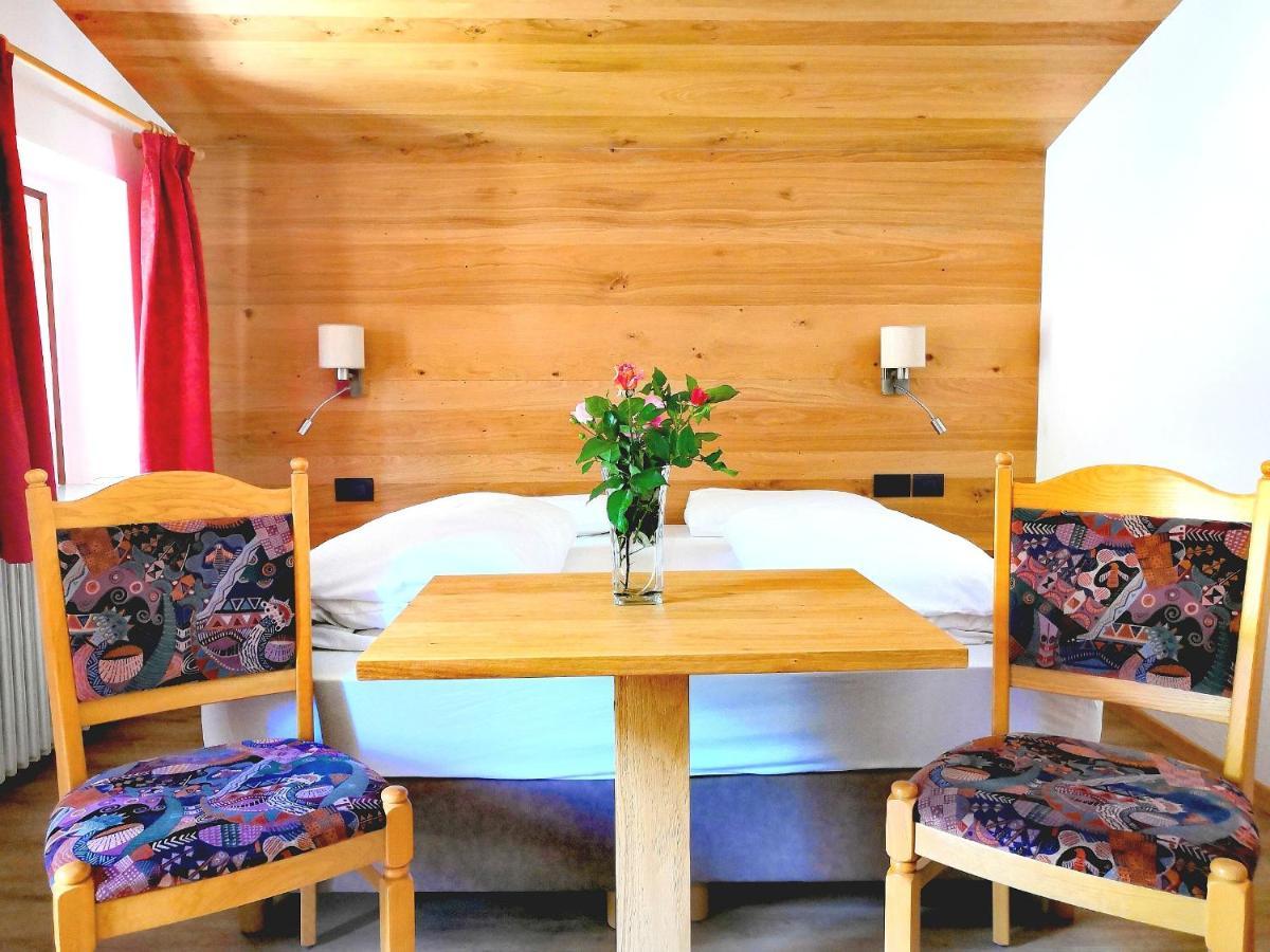 Garni Gabrieli Bed & Breakfast Corvara In Badia Luaran gambar